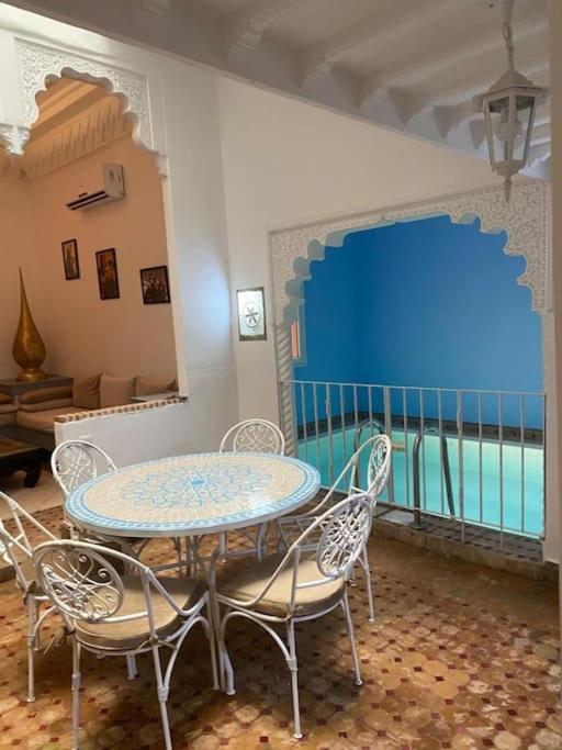 Ryad De Charme Authentique Piscine Calme Marrakesh Luaran gambar