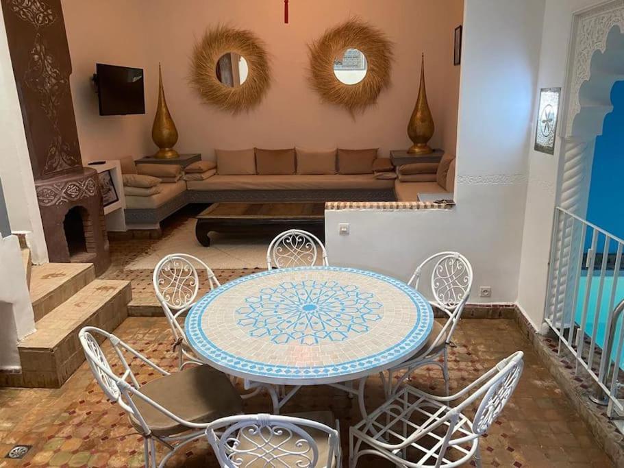 Ryad De Charme Authentique Piscine Calme Marrakesh Luaran gambar