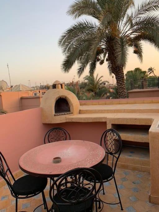 Ryad De Charme Authentique Piscine Calme Marrakesh Luaran gambar